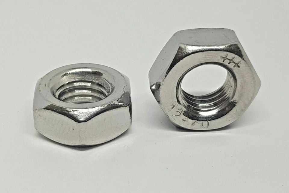 Sechskantmutter DIN 934 M 20 X 2 5 Edelstahl A2 blank