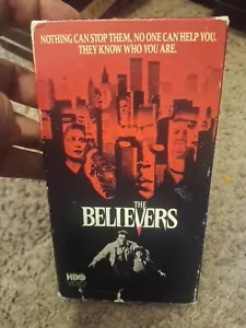Die Gläubigen (VHS) - Bild 1 von 4