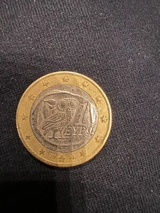 extremely rare 2002 1 euro coin with an S inside the star - Picture 1 of 2