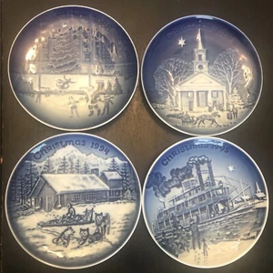 Set of 4 Bing & Grondahl Christmas Plates Blue & White 1988, 1989, 1994, 1995 - Picture 1 of 9