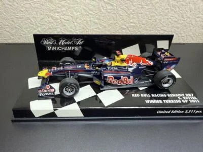 MINICHAMPS 1/43 Red Bull Renault RB7 Vettel Webber Constructors Champions 2011 - Image 1 of 4