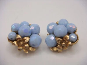 VINTAGE LIGHT BLUE AB FINISH FACETED BEAD MOLDED FLOWER CLIP ON EARRINGS ESTATE - Picture 1 of 15