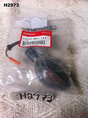 HONDA CBR 1000 RR 2009 LH REAR FLASHER GENUINE OEM H2973 - Image 1 of 3