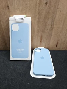 Apple Silicone Case with MagSafe for iPhone 15 Plus - Light Blue - Zdjęcie 1 z 1