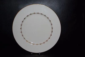 Lenox Romance Speiseteller NEU zwei verfügbar - Bild 1 von 2