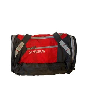 Magellan Red Duffel Gym Bag - Picture 1 of 6