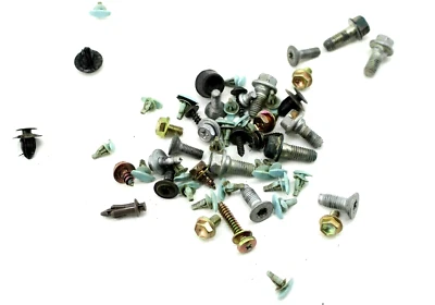 Винты крепежные для задней левой двери 2002 2003 2004 2005 2006 Toyota Camry от оригинального производителя - Изображение 1 из 2