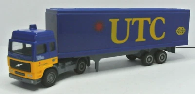 Corgi 98102 Volvo Articulated Lorry - UTC - Universal Transport Containers - Image 1 of 4