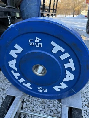 Placa de parachoques azul Titan Fitness 45 lb solo placa única Foto 1 de 3