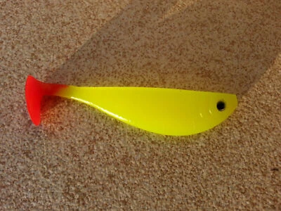 AUSVERKAUF! 9STÜCK Action Shad Gummifische Gummiköder Twister Angelköder 9cm 8g