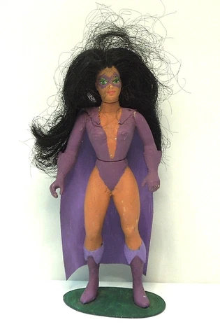 HUNTRESS Custom Built One Of A Kind Figure 1984 SHE-RA PRINCESS OF POWER Catra Cover