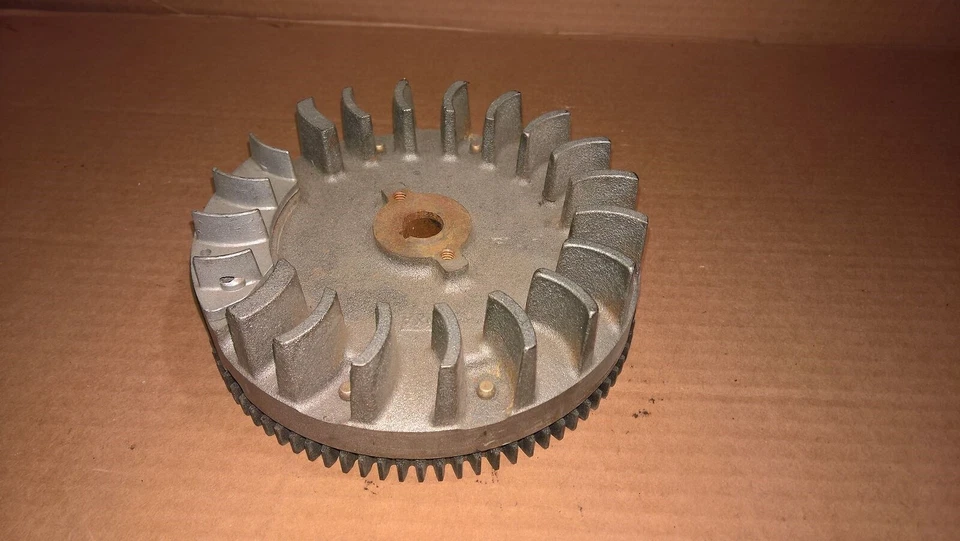 NEW TAKE-OFF Early-Type Iron Flywheel Briggs Stratton Formula Kart Engine Motor - Image 1 of 1