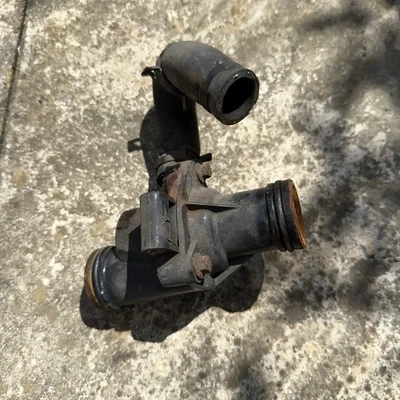 Carcasa termostato MG TF 2004 135 Foto 1 de 3