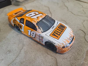 1999 RCCA Elite Mike Skinner #19 Yellow Freight Monte Carlo #404/1000 1/24 NIP - Picture 1 of 5