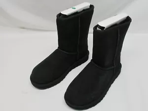 UGG 1016223 Women's Classic Short II Sheepskin Boots in Black - Size 6 - Picture 1 of 7
