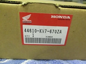 Honda OEM new front hub assembly 44610-KV7-670ZA CH150 Elite - Picture 1 of 4