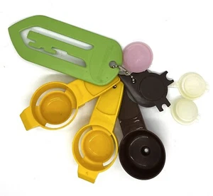 Lote de 8 Gadgets Vintage Tupperware Hostess Gadgets Embudo Embudo Rosa Raspador de Tazón - Imagen 1 de 6