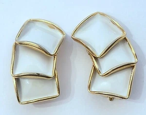 Vintage Signed Robert Gold Tone White Enamel Clip Earrings - Picture 1 of 2