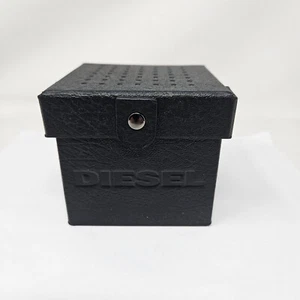 Scatola per orologi Diesel nera solo vetrina senza orologio o cuscino - Foto 1 di 10