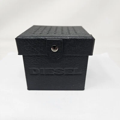 Caja de reloj Diesel negra vitrina solo sin reloj ni almohada Foto 1 de 4