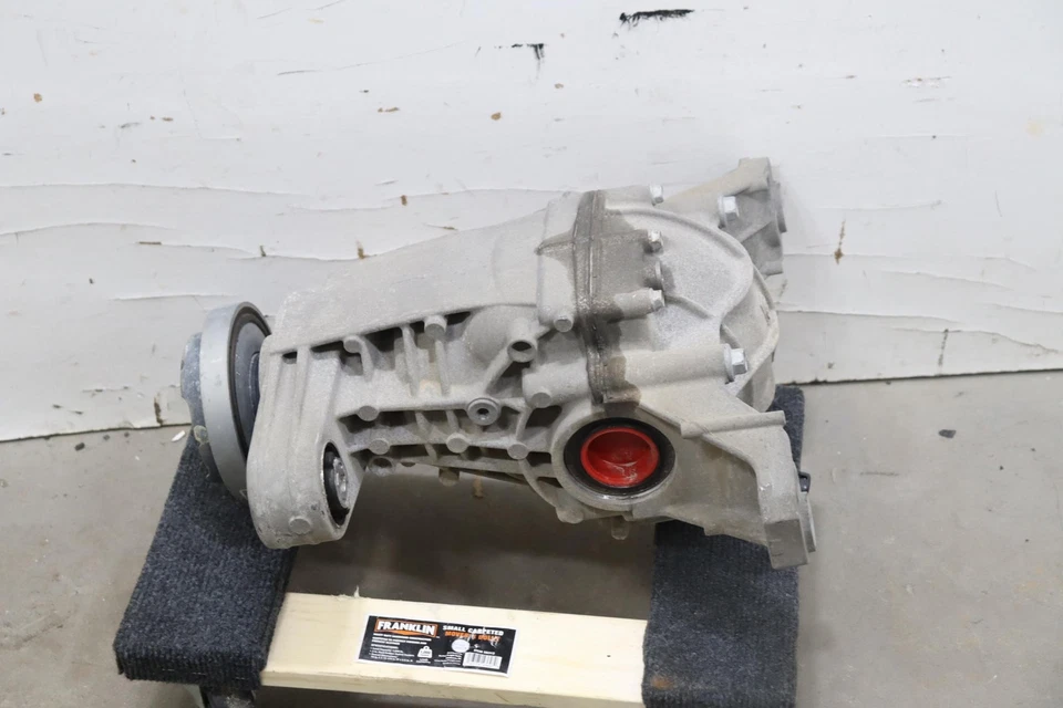 2014 -2025 DODGE DURANGO 3.6L SUPORTE DIFERENCIAL DE EIXO TRASEIRO 3.45 FABRICANTE DE EQUIPAMENTO ORIGINAL 68378936AA - Imagem 1 de 4