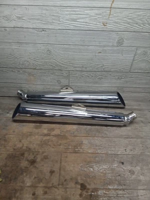 13 silenciadores de escape Triumph Thunderbird 1600 2013 par cromado 2203220 2203210  Foto 1 de 4