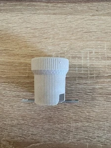 VIMAR 02174.D portalampada in porcellana piastra dritta diametro 43mm E27 - Foto 1 di 3