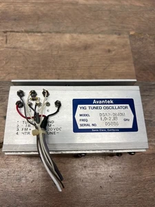 Oscilador afinado Avantek Yig modelo Dsa7-0610M 1,0-2,18 Ghz - Imagen 1 de 6