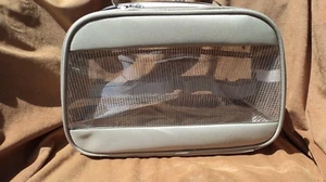 Travelon SH57 Khaki Nylon Toiletry Kit - Picture 1 of 6