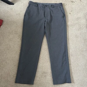 Izod Regular Fit Dress Pants Size 34x30 Straight Leg - Picture 1 of 3