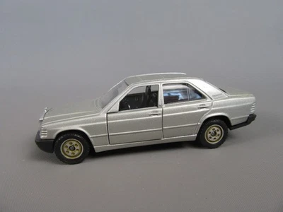 C815 Vintage 1984 Solido 1337 Francia Mercedes 190 E Tipo 201 Argento 1:43 - Immagine 1 di 4