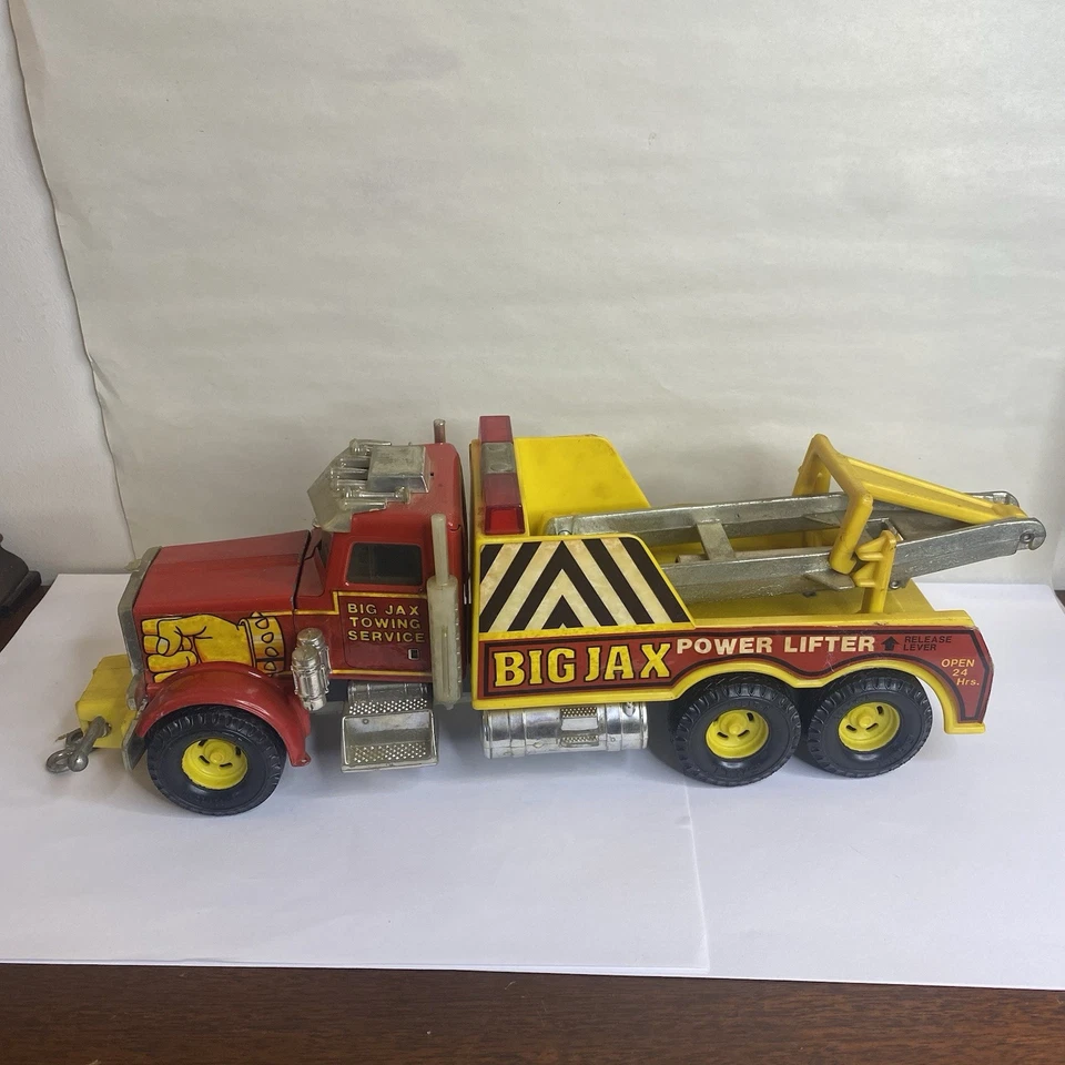 VINTAGE ERTL Big Jax PETERBILT POWER LIFT SEMI TOW TRUCK BOOM WINCH WRECKEr - Image 1 of 4