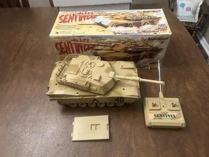 Radio Shack RC Combat Tank ORIGINAL BOX W/ Radio Control Remote Great Condition - Picture 1 of 4