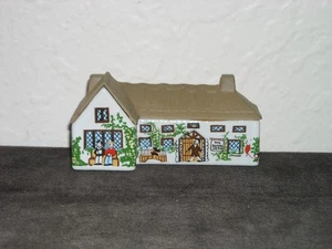 Wade Whimsey-in-the-Vale Boars Head Pub mit Box - Bild 1 von 6