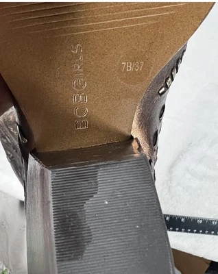 Preciosas botas de vaquero BCBGirls para mujer talla 7 bronce metálico, podrían caber en un 6-6,5 Foto 1 de 4