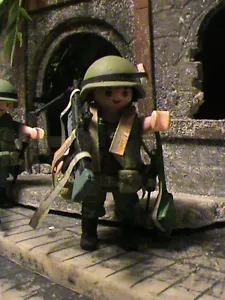 PLAYMOBIL CUSTOM US 1ST 101 AIRBORNE DIVISION (VIETNAM-1965) REF-0068 BIS - Imagen 1 de 12