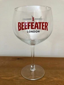 Stunning Beefeater Gin Stemmed Gin Glass- NEW - Home Bar - Pub - - Picture 1 of 2