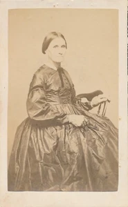 CDV Antique Photo Carte Visite Old Woman Sunken Eyes Shiny Gown Silk? Unmarked - Picture 1 of 6