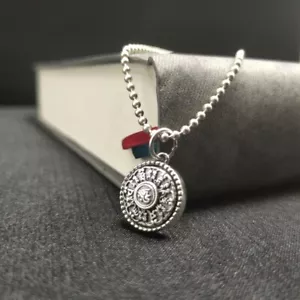 B32 Rimorchio Tondo Sechs-Wort-Mantra 925 Argento Sterling - Foto 1 di 7