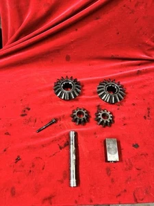 1941-1954 Chevrolet Rear end Spider Gears, Pin & Spacer 1947 1948 1949 1953 - Picture 1 of 9