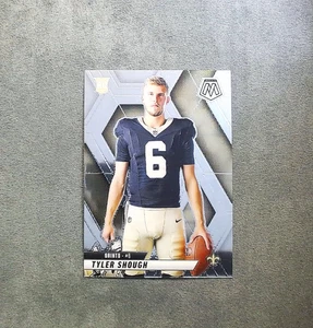 2025 Panini Mosaic Football - #273 Tyler Shough (RC) Variation - Picture 1 of 2