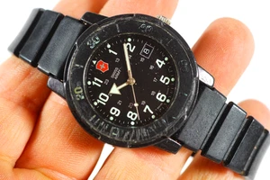 Vintage Victorinox Watch Swiss Army Diver Men's Quartz Wristwatch Heavy Wear - Picture 1 of 9