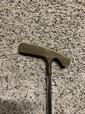 Titleist Acushnet Bullseye 35A Putter RH 34.5” - Image 1 of 4
