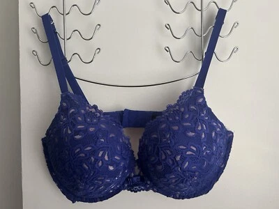 FREDERICKS OF HOLLYWOOD LACE PUSH UP BRA SIZE 38 D - Image 1 of 4