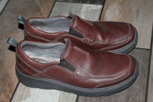 Scarpe Clarks uomo 9 5 M Charton Vibe mocassini slip on pelle marrone casual bassi