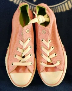 Converse All Star Pink Low Top Shoe Sneaker Junior Size 13 - Picture 1 of 6