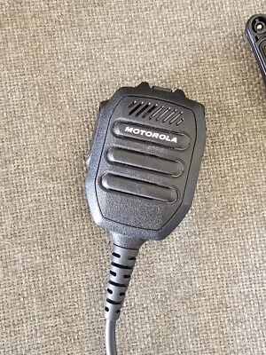 *** 1 ***Genuine Motorola RM780 Remote Speaker Microphone R7 ION APX N70 N50 N30 - Image 1 of 4