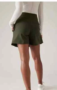 ATHLETA Endless Pleated Skort in Aspen Olive Women's sz 10 NEW 658452 - Picture 1 of 4