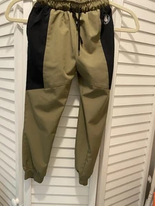 BODY GLOVE Boy's “Drawstring Waist Jogger Pants” Size 6 Olive/Black Logo EUC - Picture 1 of 7