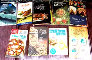Lot of Vintage Recipe Booklets- Pillsbury, Kohls, Tollhouse - Picture 1 of 6